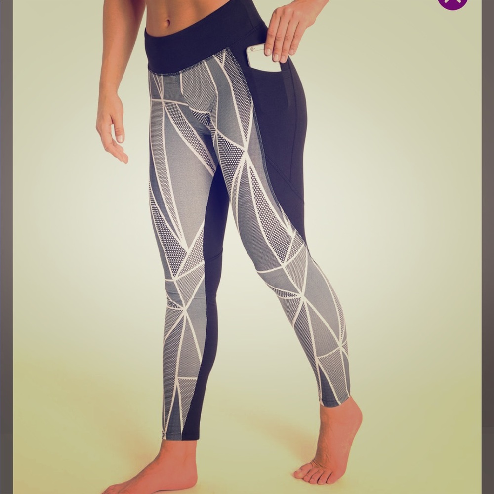 Sale! Geometric Mesh gym/casual Leggings.